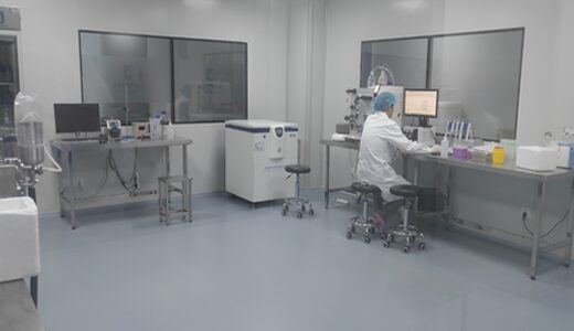 Molecular laboratory with instruments and workstations